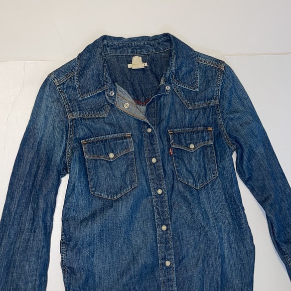 Levi’s Dark Denim Button Down Shirt - Women’s Size Small - Picture 3 of 9